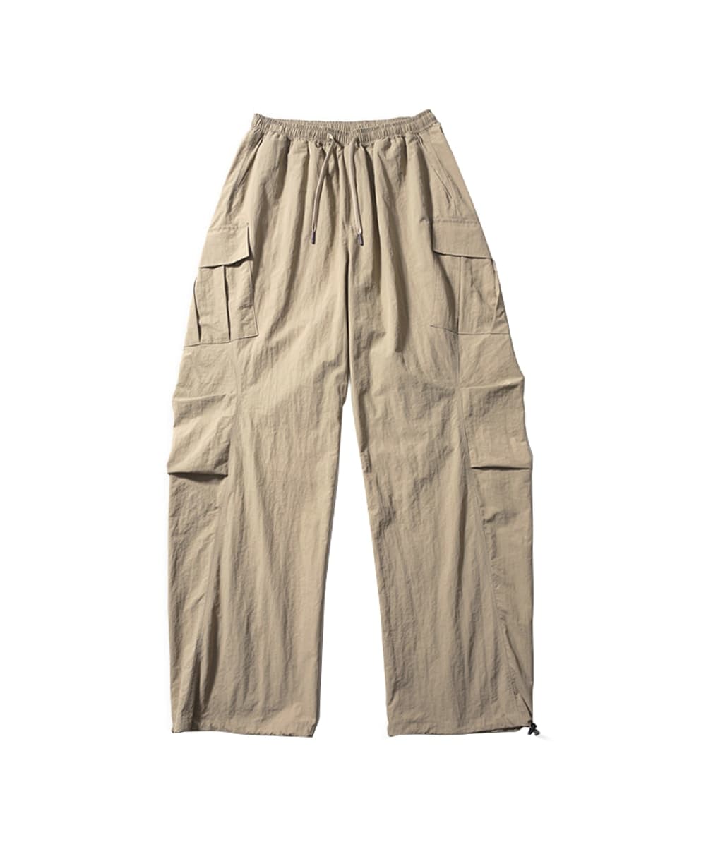 CURVED LINE PARACHUTE CARGO PANTS (BEIGE)